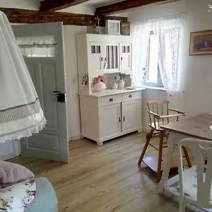  Ferienhaus Omas Schmuckkästle